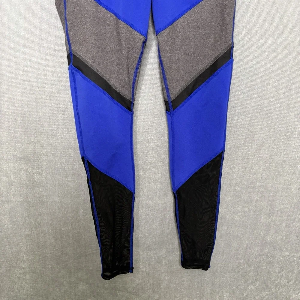 ALO Yoga off size small
